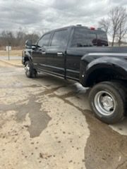 2022 Ford F250 Super Duty Crew Cab Platinum Pickup 4D 8 ft